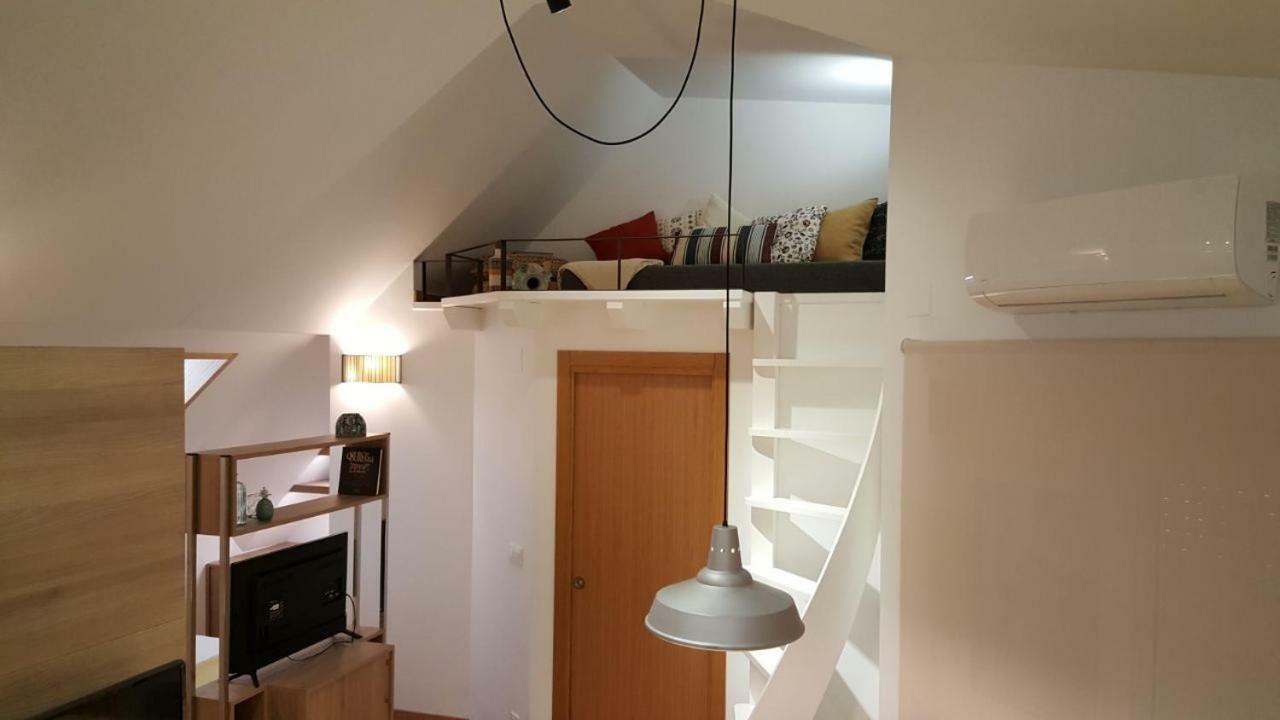 Estudio Atico Con Altillo Ourense Luaran gambar