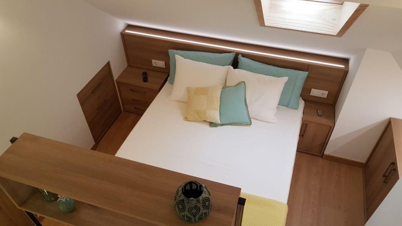 Estudio Atico Con Altillo Ourense Luaran gambar