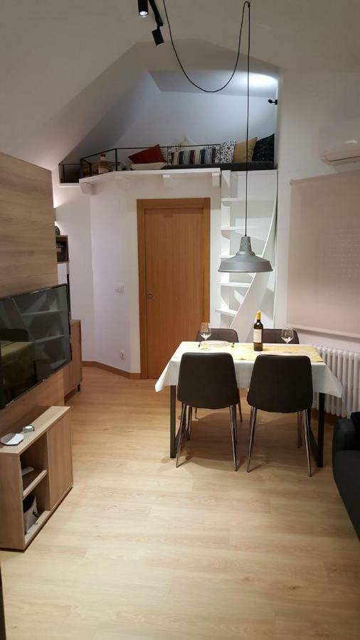 Estudio Atico Con Altillo Ourense Luaran gambar