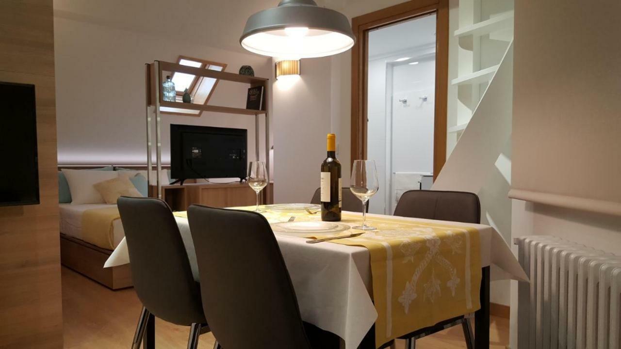 Estudio Atico Con Altillo Ourense Luaran gambar