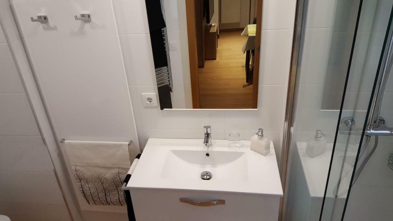 Estudio Atico Con Altillo Ourense Luaran gambar